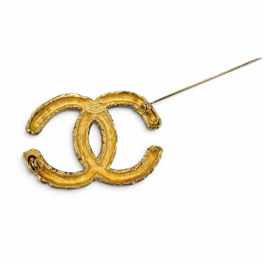 CHANEL Authentic Vintage Gold Logo Brooch - Picture 5 of 6